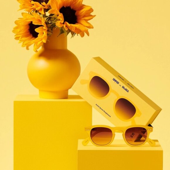NWOT - IZIPIZI for MoMA - Van Gogh Sunflower Yellow Sunglasses - Picture 2 of 4